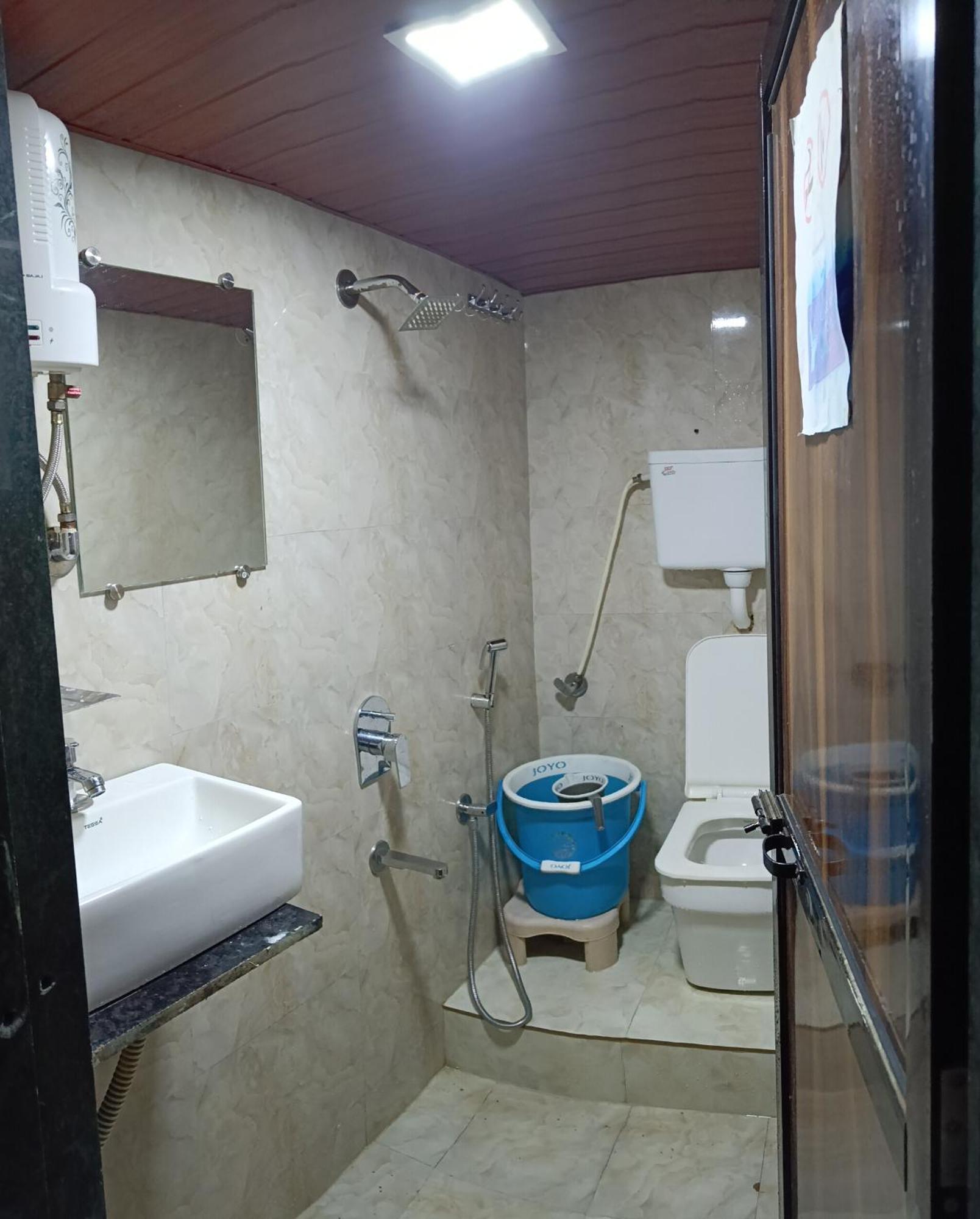 Asra Dormitory For Male And Female Mumbai  Buitenkant foto